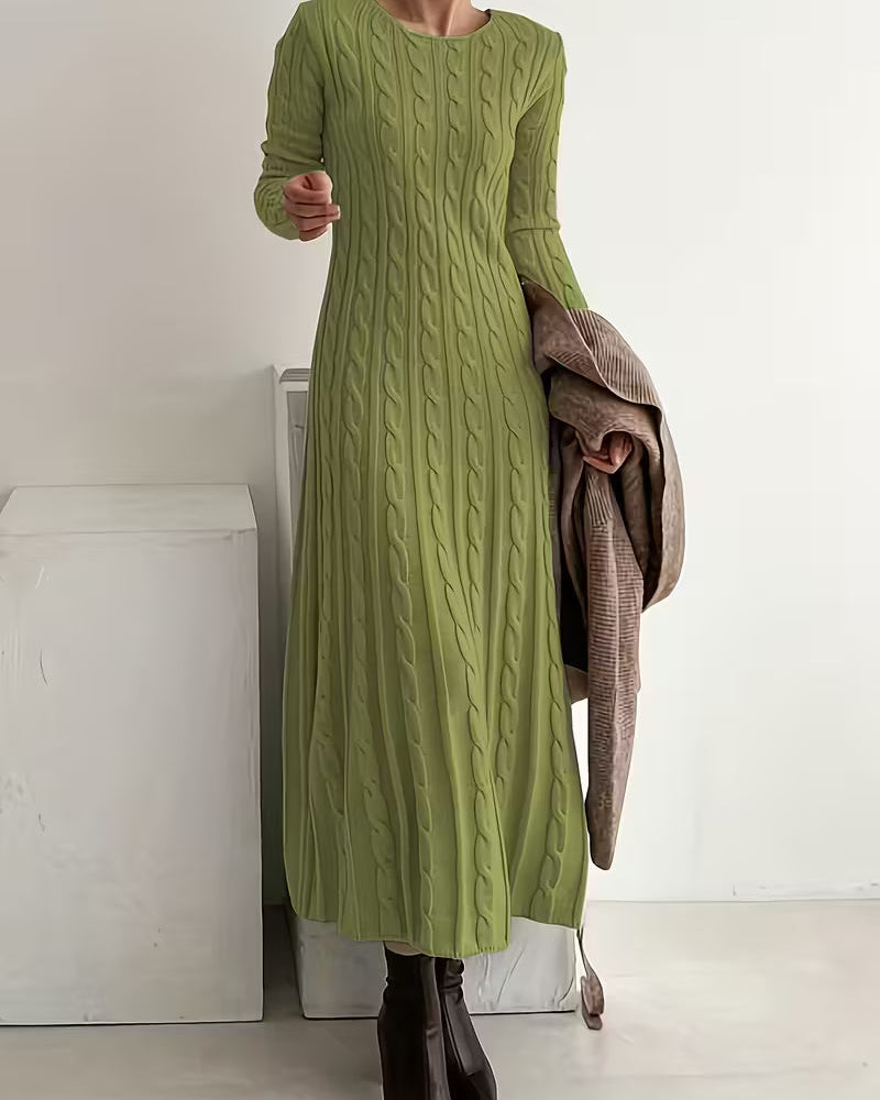 Orliena – Elegancka długa sukienka