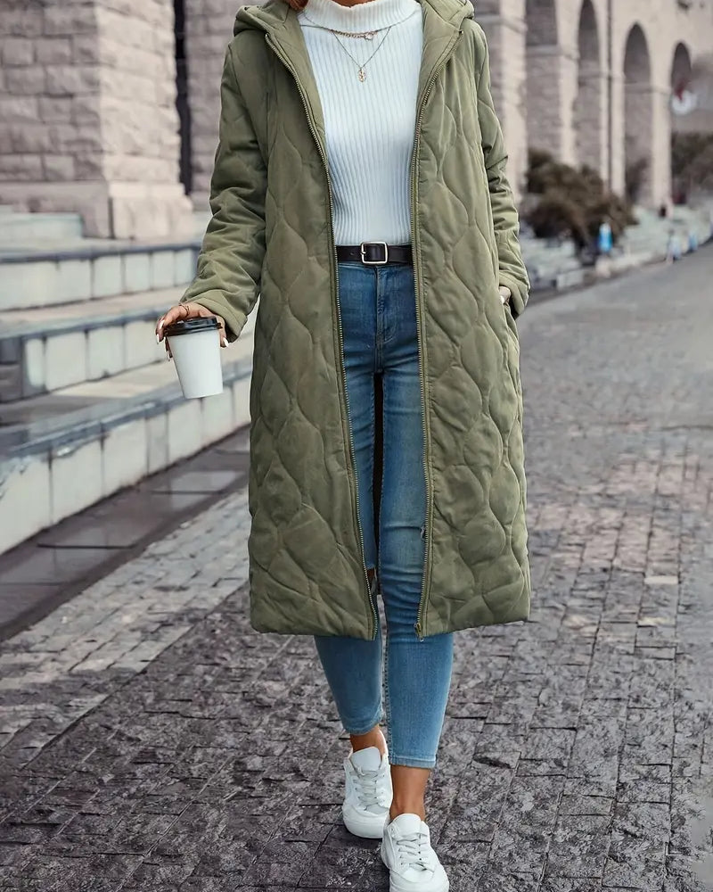 Damski Zielony Pikowany Płaszcz -Długi Z Kapturem i Zapięciem Na Zamek