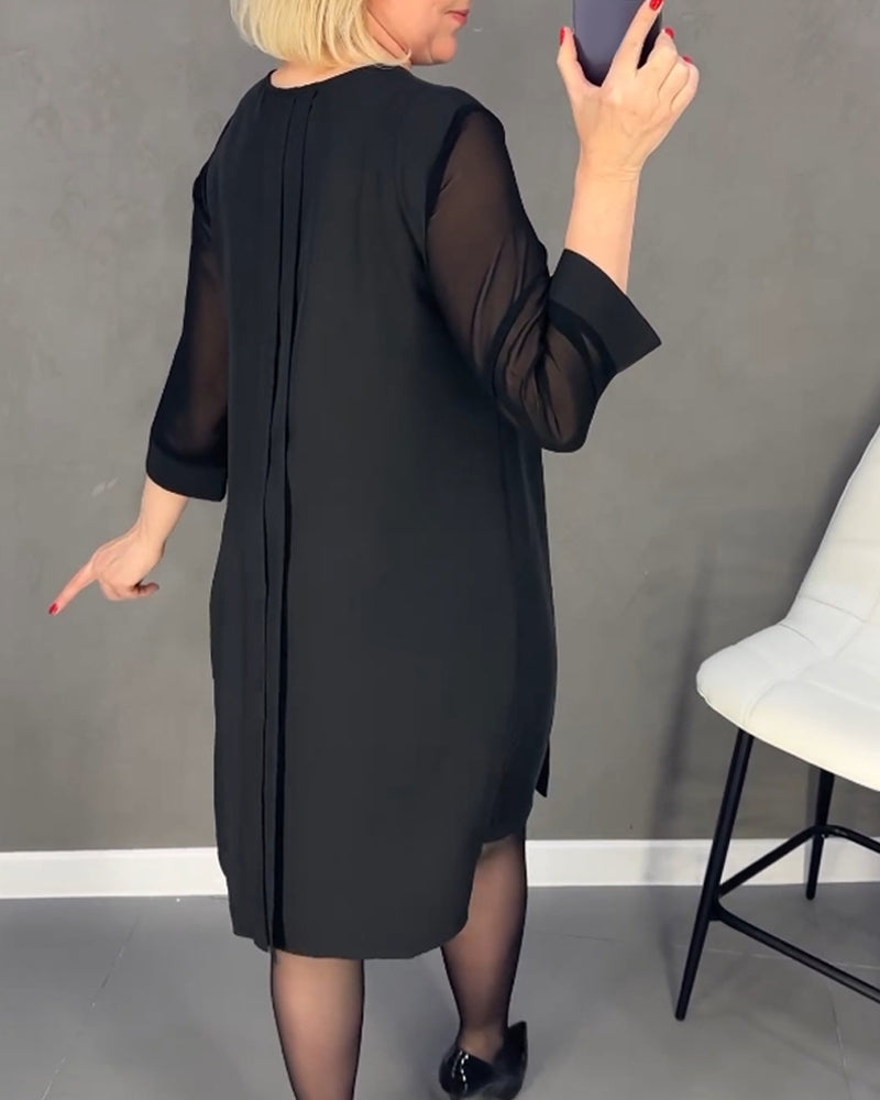 Elżbieta | Elegancka czarna sukienka z plisowanym przodem
