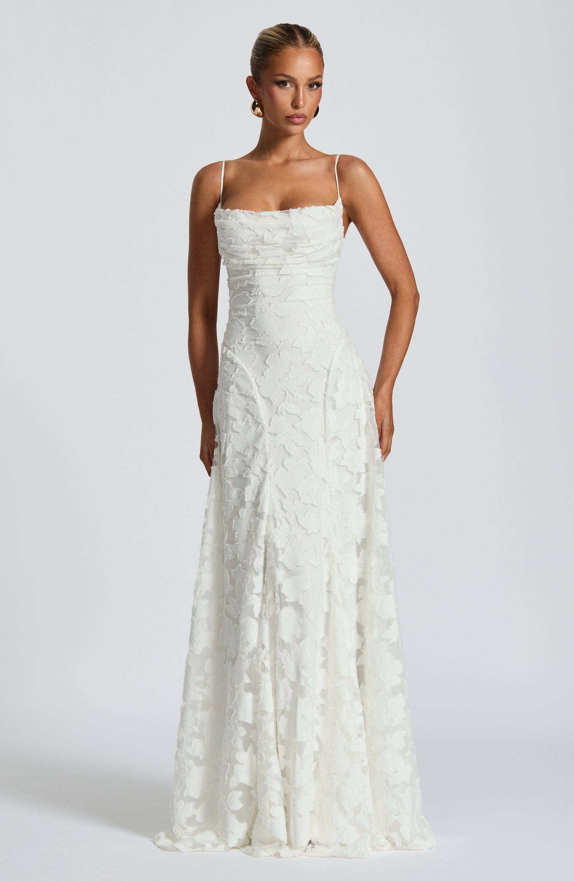 Elanora – Elegancka sukienka maxi