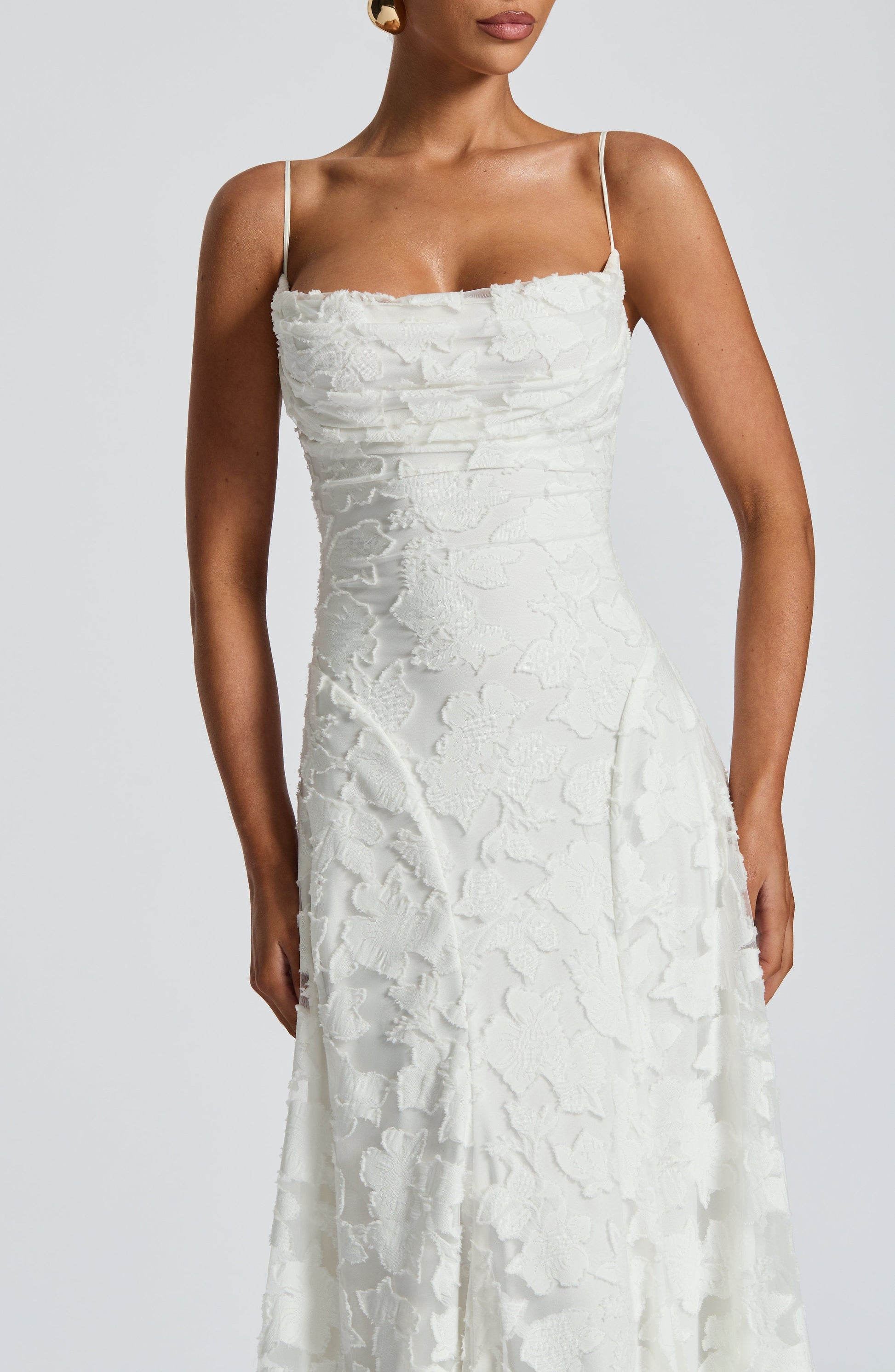 Elanora – Elegancka sukienka maxi