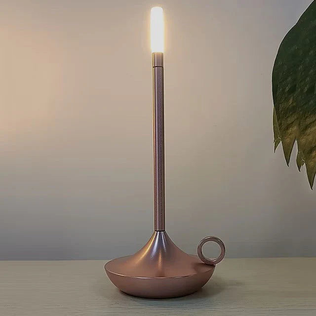 Minimalistyczna lampa stołowa LED z dotykowym włącznikiem w kształcie świecy