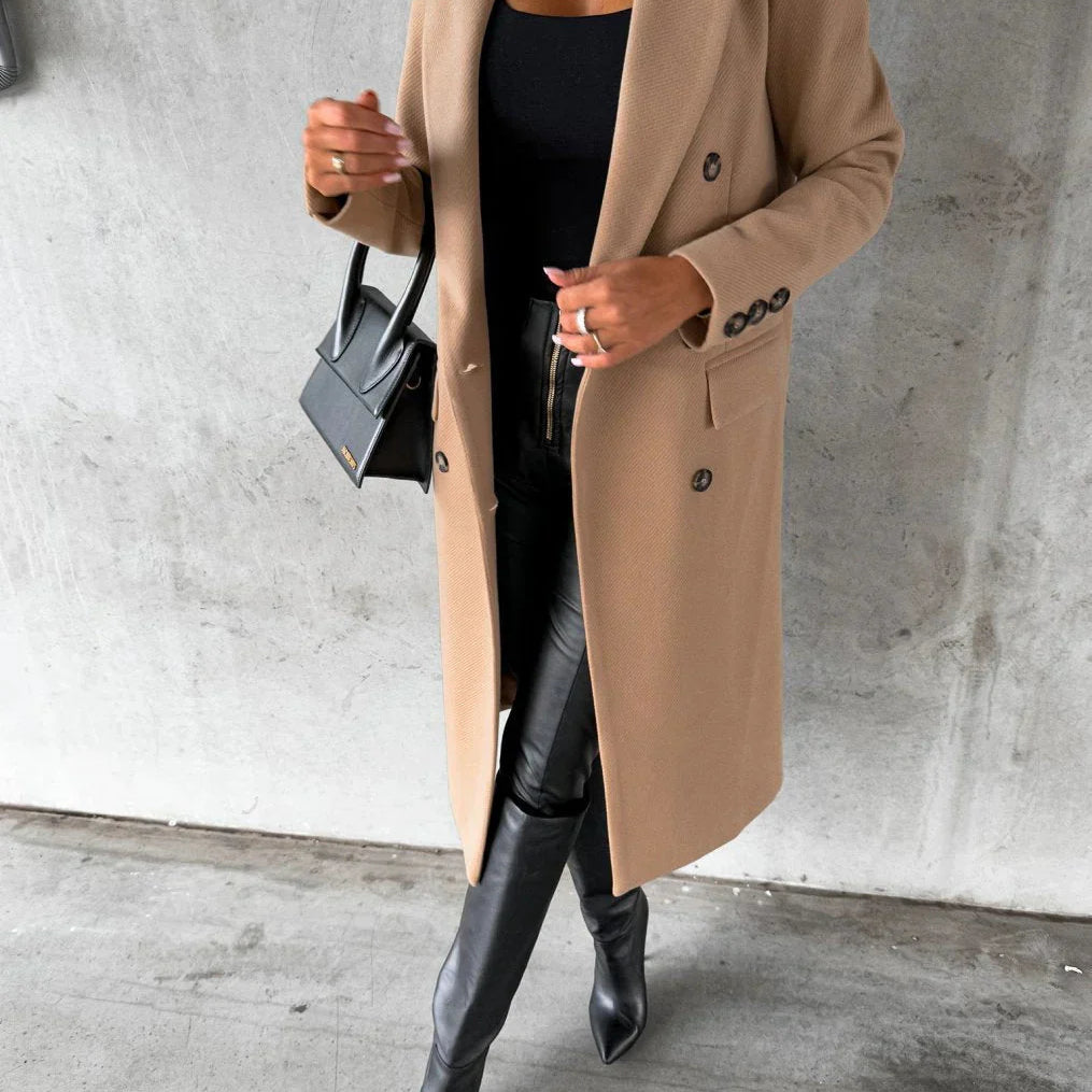Damski Długi Płaszcz - Dwurzędowy z Kołnierzem Klapowym