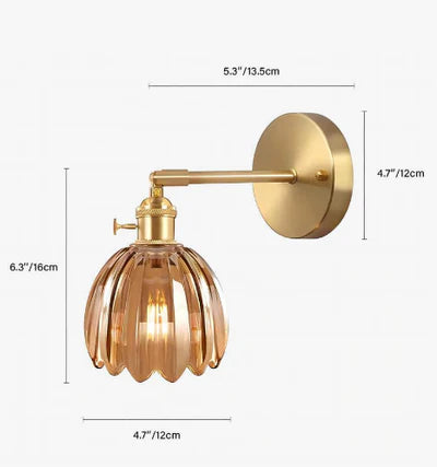 Lampa ścienna retro w kształcie kwiatu tulipana – kinkiet ze szklanym kloszem i złotym wykończeniem