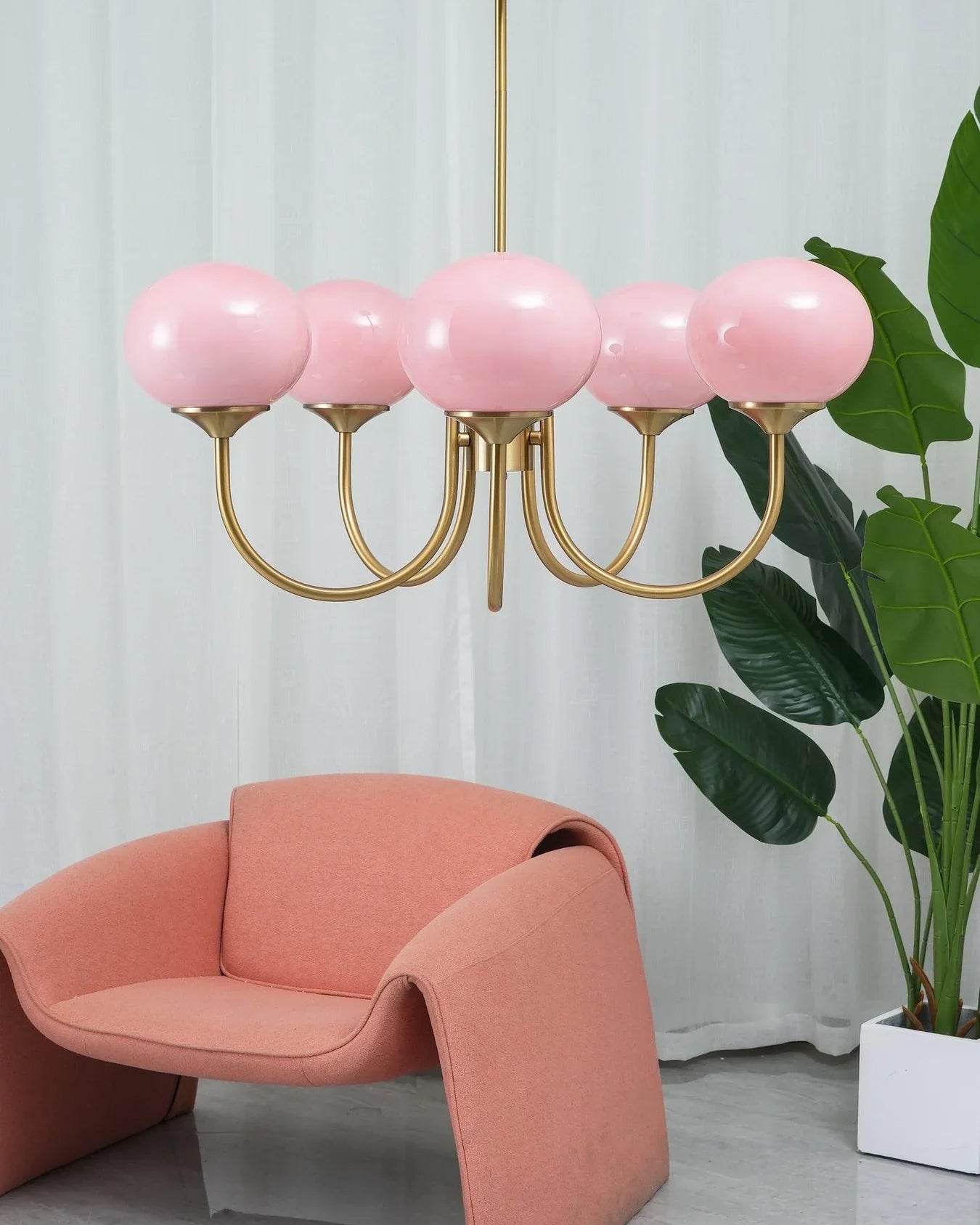 Lampa wisząca żyrandol w stylu retro glamour z kulistymi kloszami