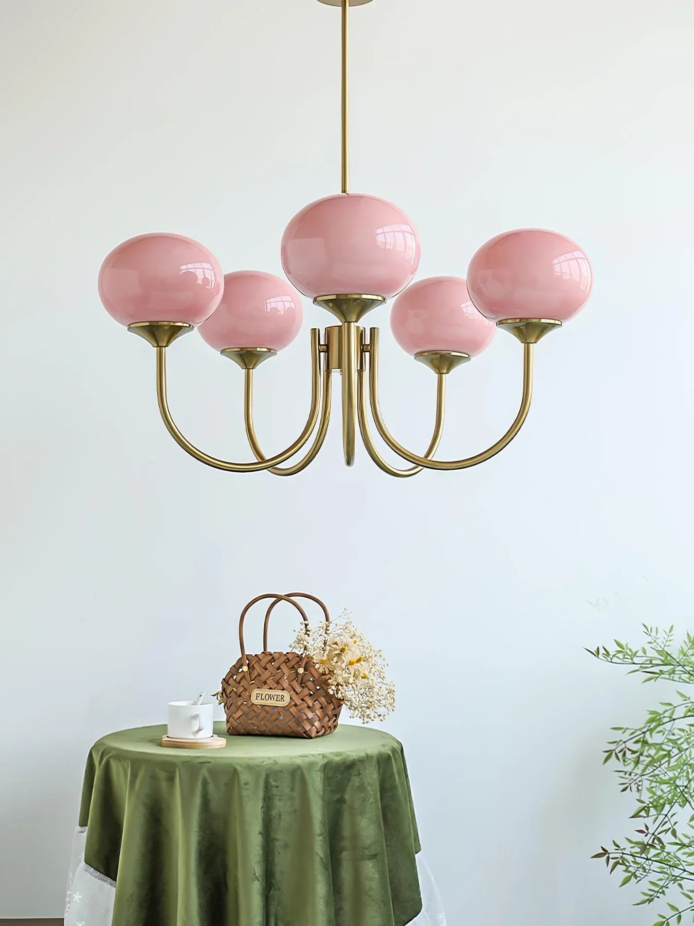 Lampa wisząca żyrandol w stylu retro glamour z kulistymi kloszami