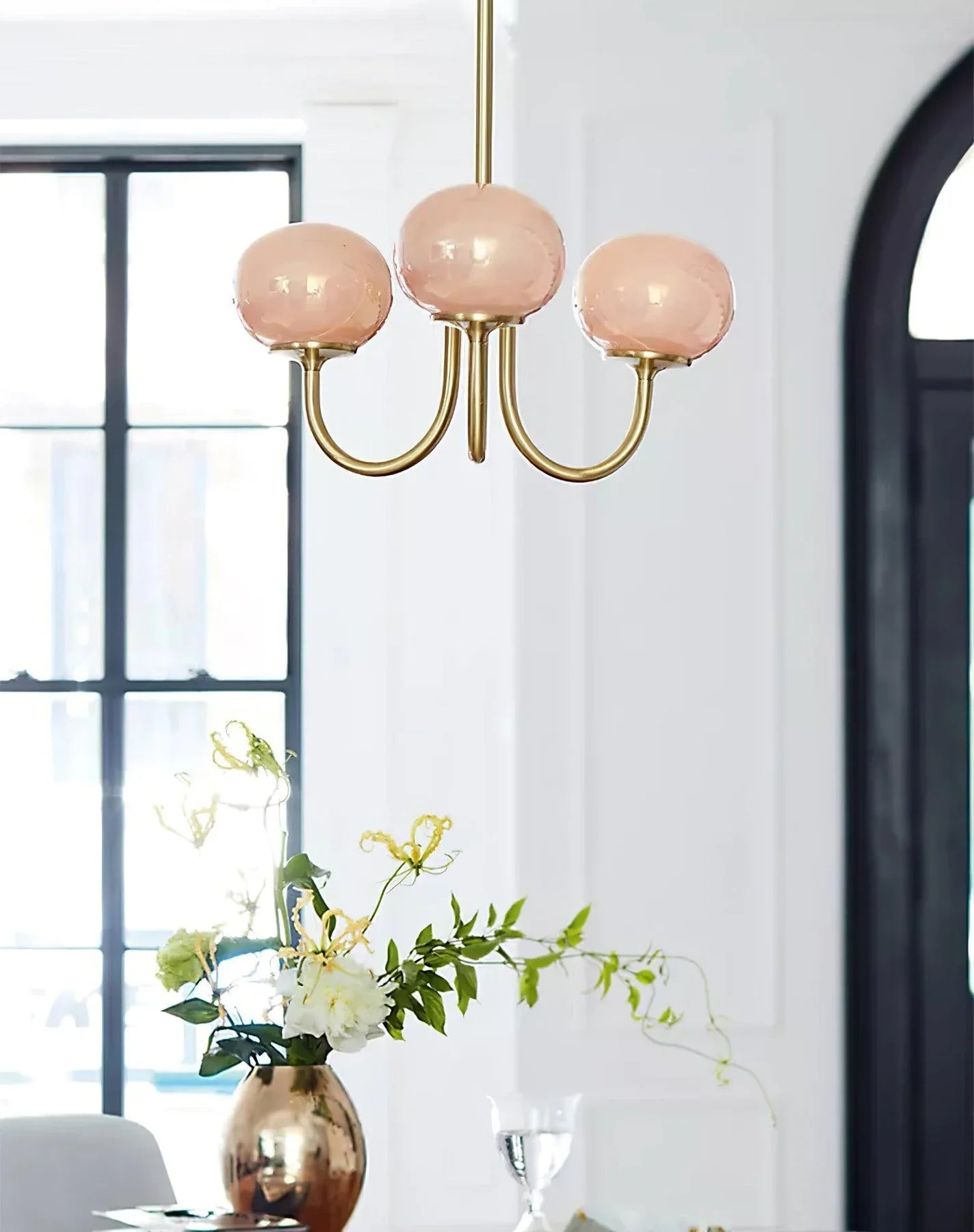 Lampa wisząca żyrandol w stylu retro glamour z kulistymi kloszami