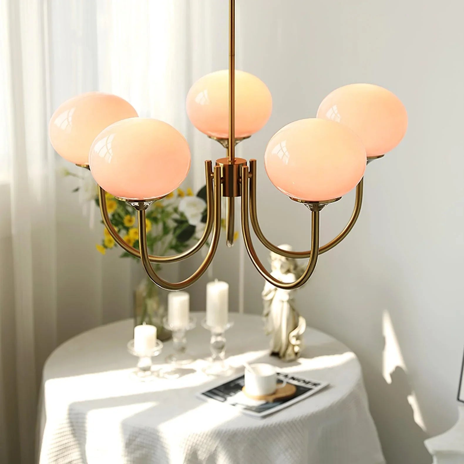 Lampa wisząca żyrandol w stylu retro glamour z kulistymi kloszami