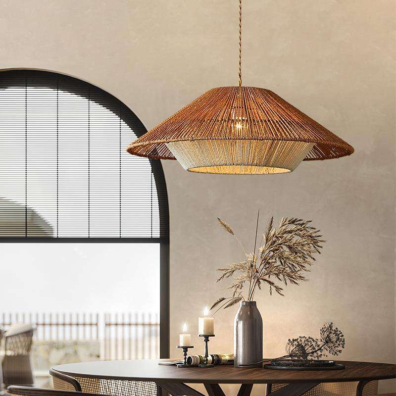 Lampa wisząca boho z rattanu pleciona w stylu japandi