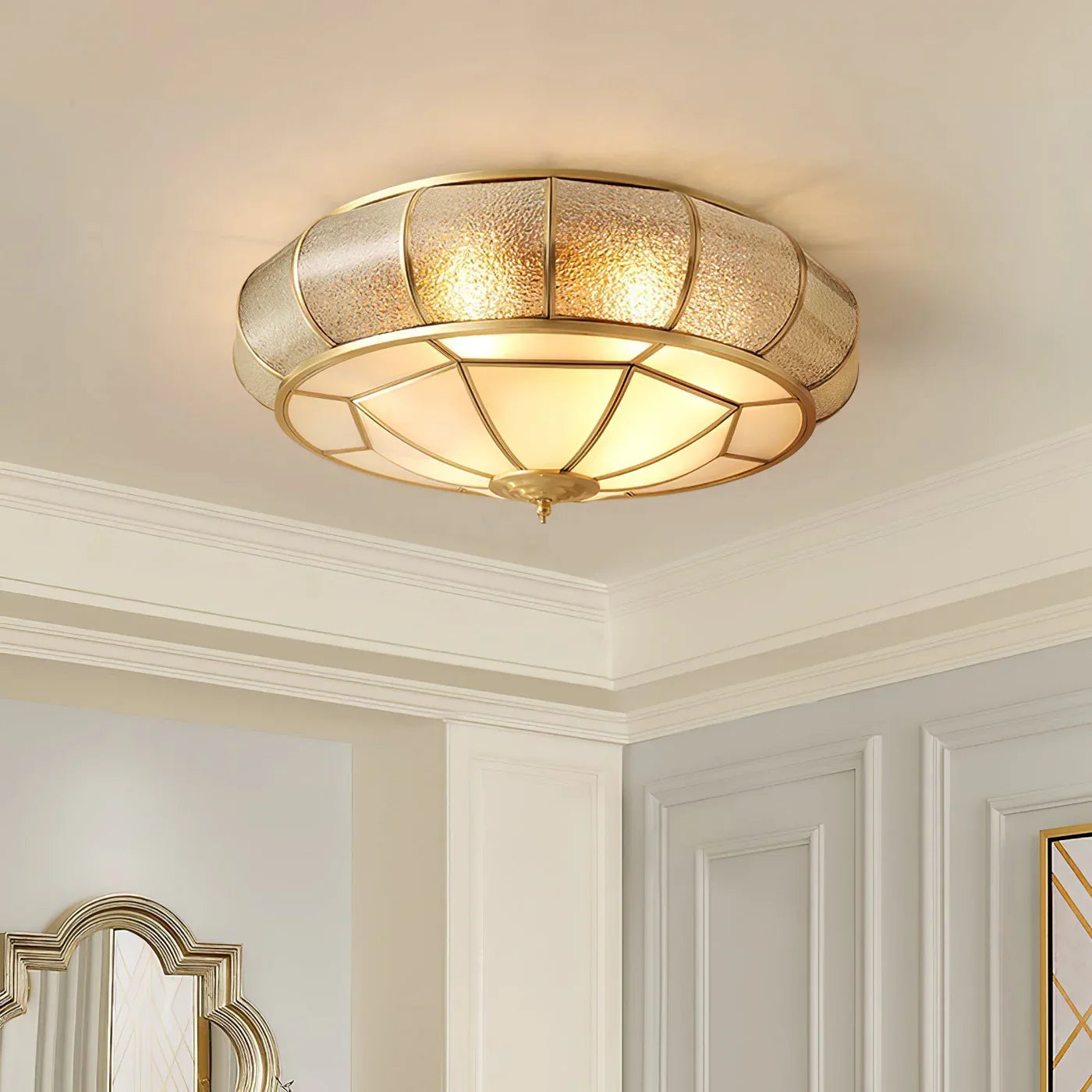 Klasyczna Lampa Sufitowa w Stylu Retro ze Szkłem i Mosiądzem