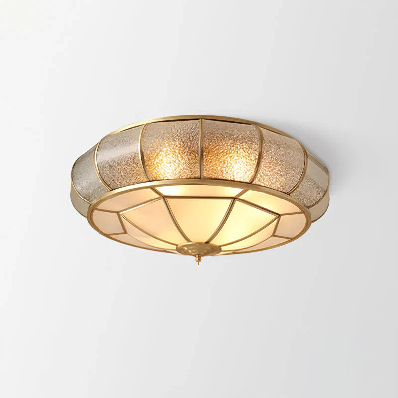 Klasyczna Lampa Sufitowa w Stylu Retro ze Szkłem i Mosiądzem
