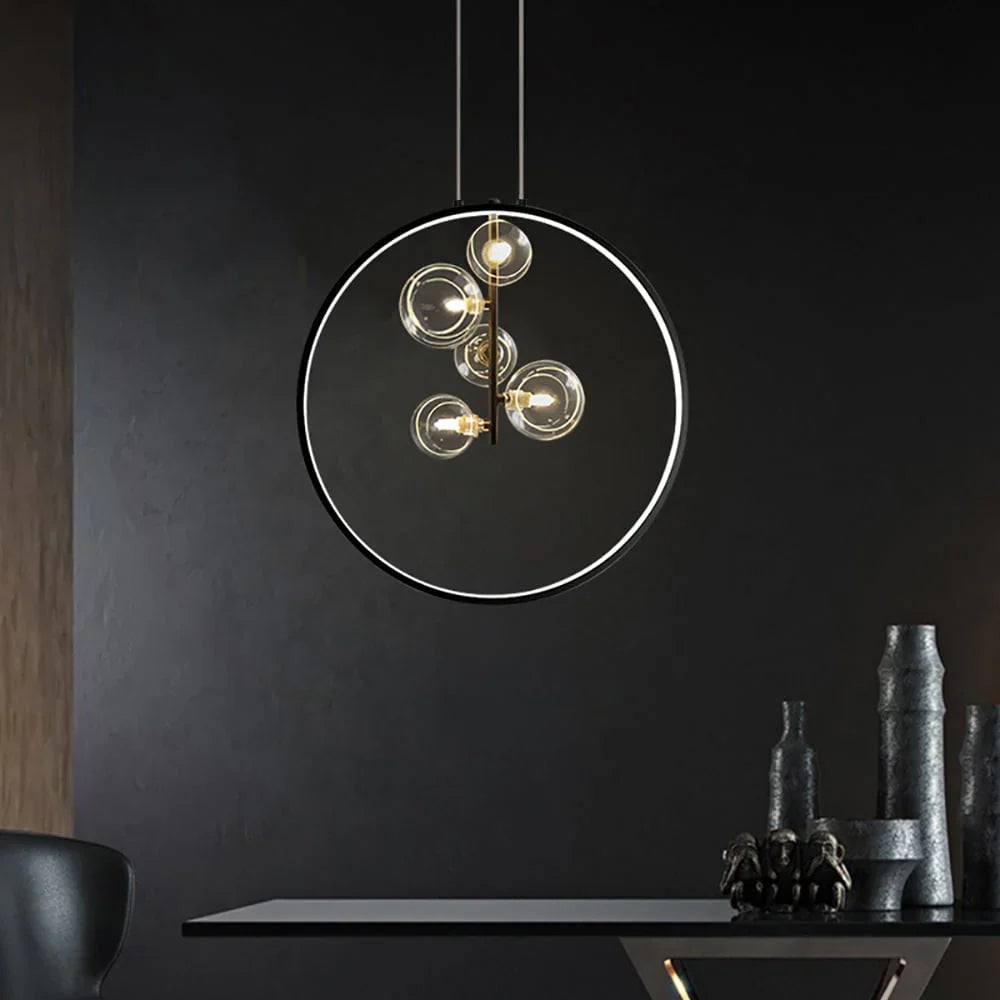 Nowoczesna lampa wisząca LED w formie okręgu z centralnym źródłem światła