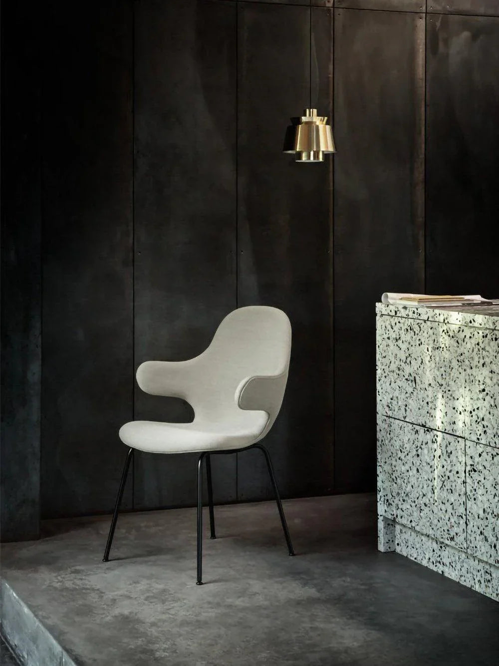 Nowoczesna lampa wisząca LED metalowy klosz designerskie oświetlenie do jadalni i salonu