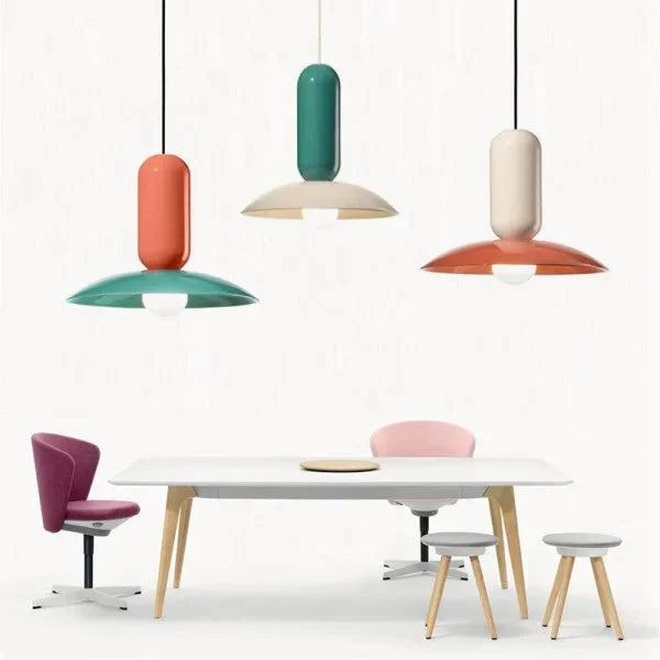 Kolorowa Lampa Wisząca w Stylu Retro-Nowoczesnym