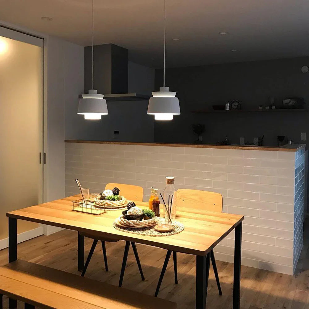 Nowoczesna lampa wisząca LED metalowy klosz designerskie oświetlenie do jadalni i salonu