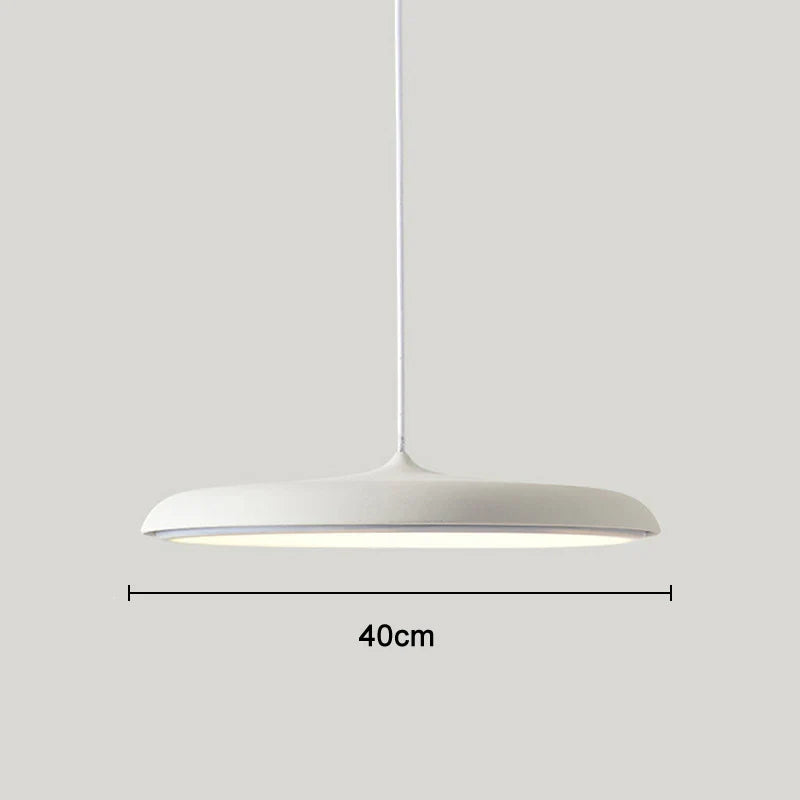 Nowoczesna lampa wisząca LED – ultracienki klosz, designerskie oświetlenie sufitowe do salonu lub jadalni
