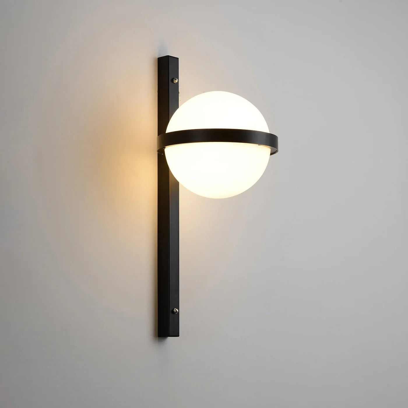 Nowoczesna Kinkietowa Lampa Ścienna z Kulkami LED i Doniczką