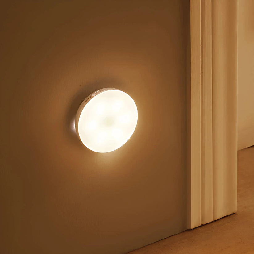 Bezprzewodowa lampka LED z czujnikiem ruchu i ładowaniem USB