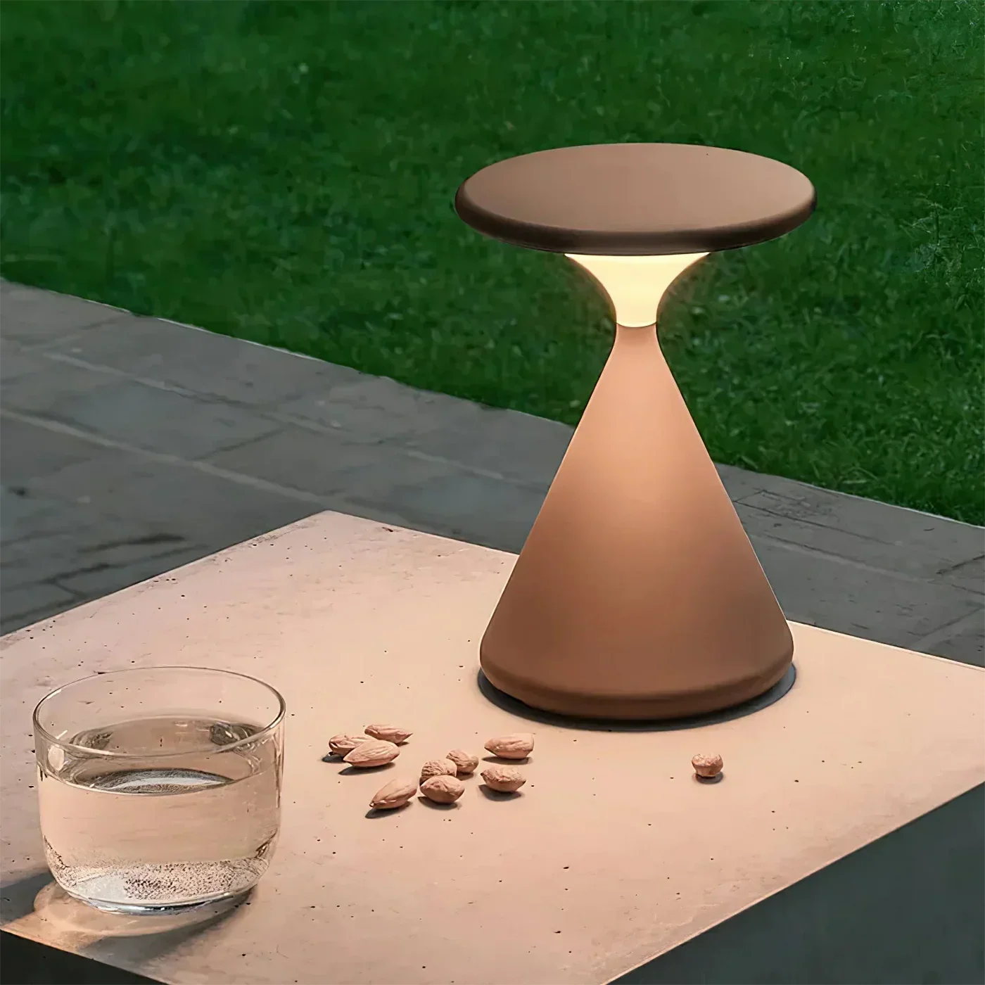 Lampa stołowa LED ładowalna z efektem lewitacji – nowoczesna, wodoodporna