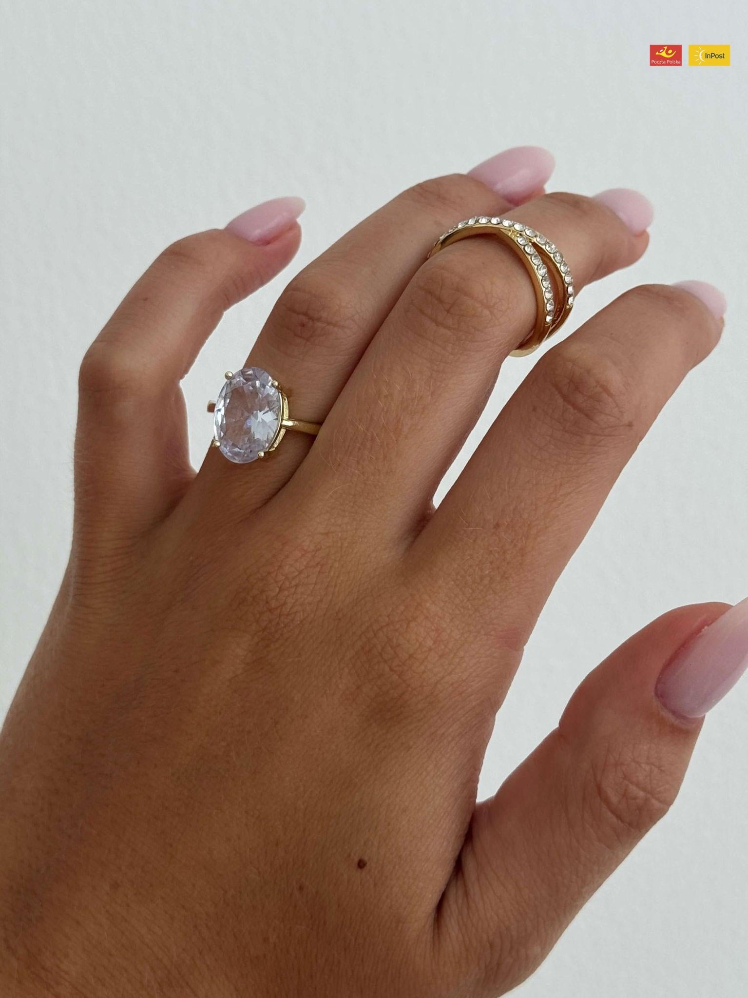 Pierścionek z owalnym cyrkonem Avianna